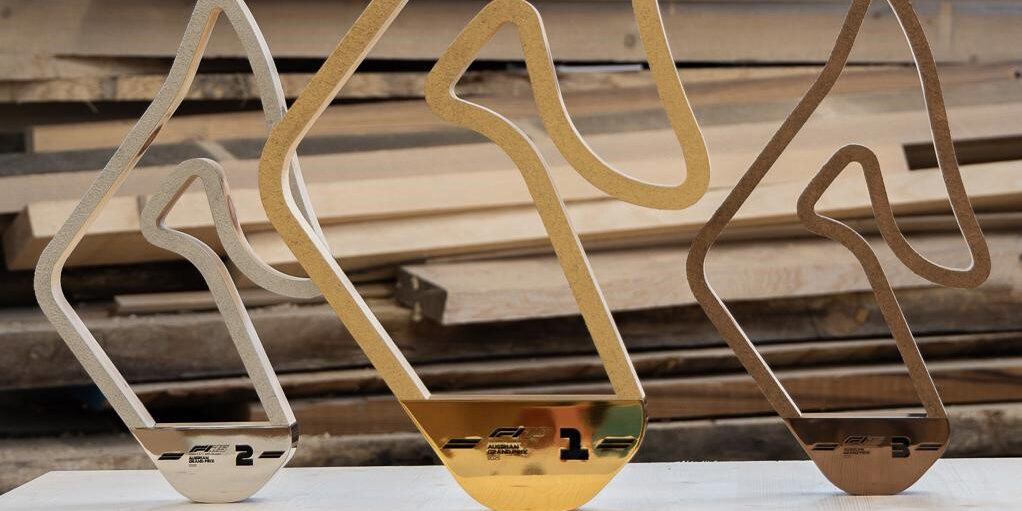 0 Red Bull Ring Formel1 Trophäen_zusammen_aufmacherbild Red Bull Ring Formel1 Trophäen zusammen